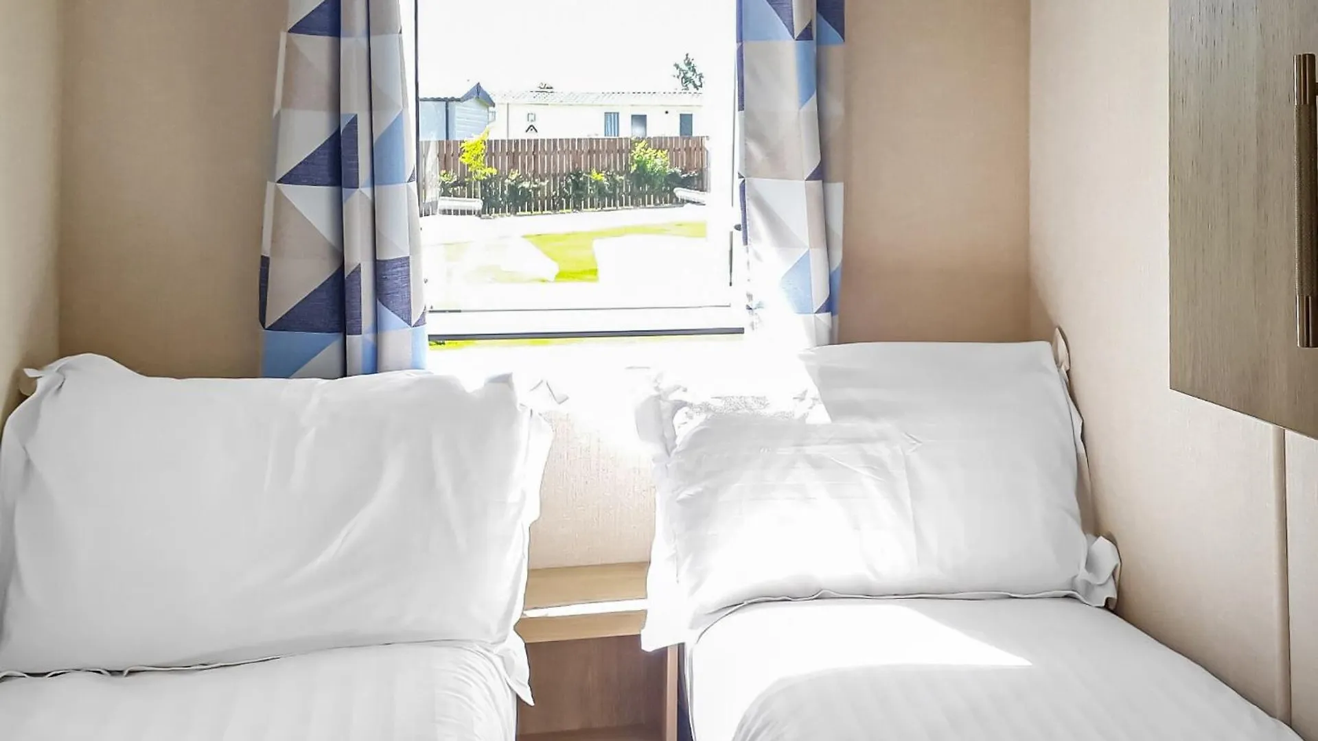 York House Holiday Park サースク 0*,